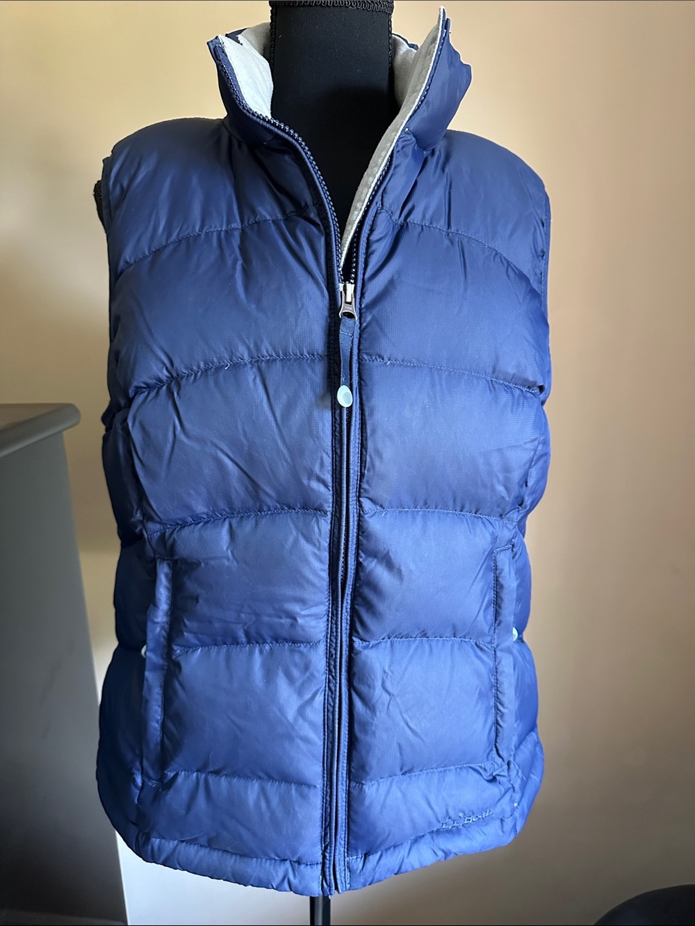 L.L. Bean Women’s Medium Navy Blue Quilted Puffer Vest